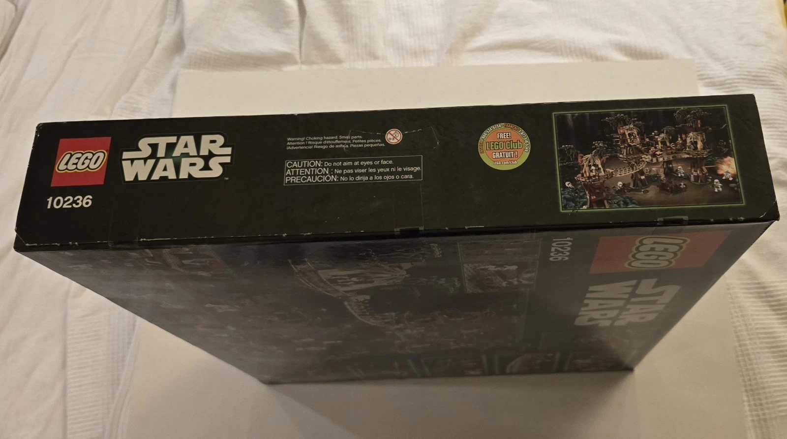 LEGO Star Wars: Ewok Village (10236) - Image 10