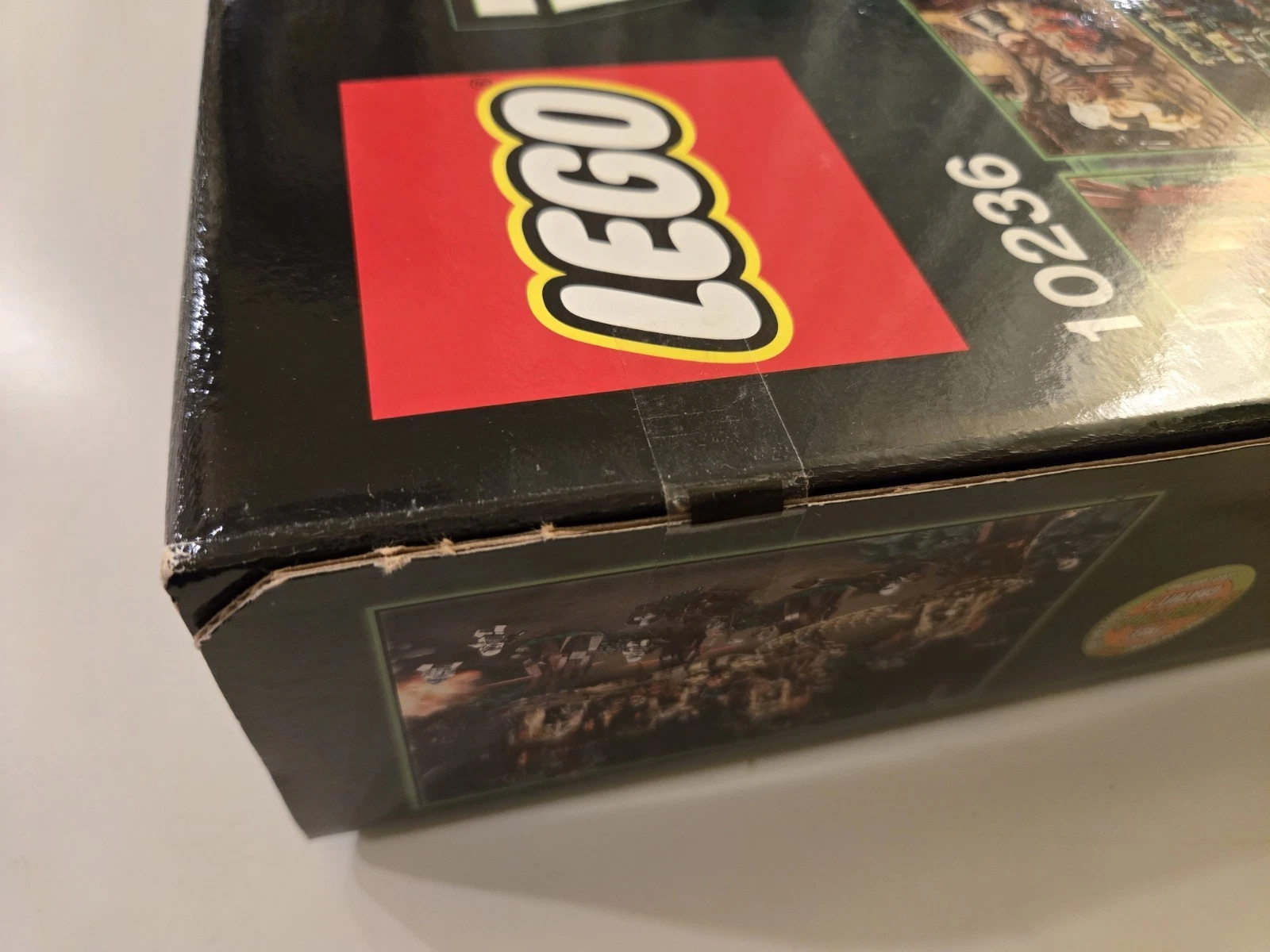 LEGO Star Wars: Ewok Village (10236) - Image 4