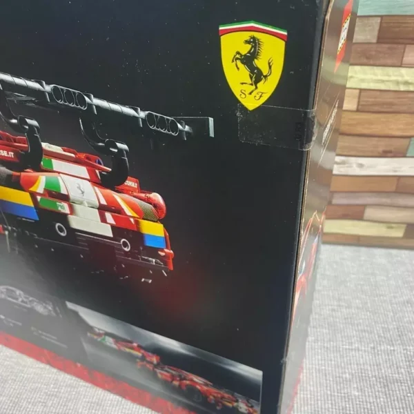 LEGO TECHNIC: Ferrari 488 GTE “AF Corse - Image 6
