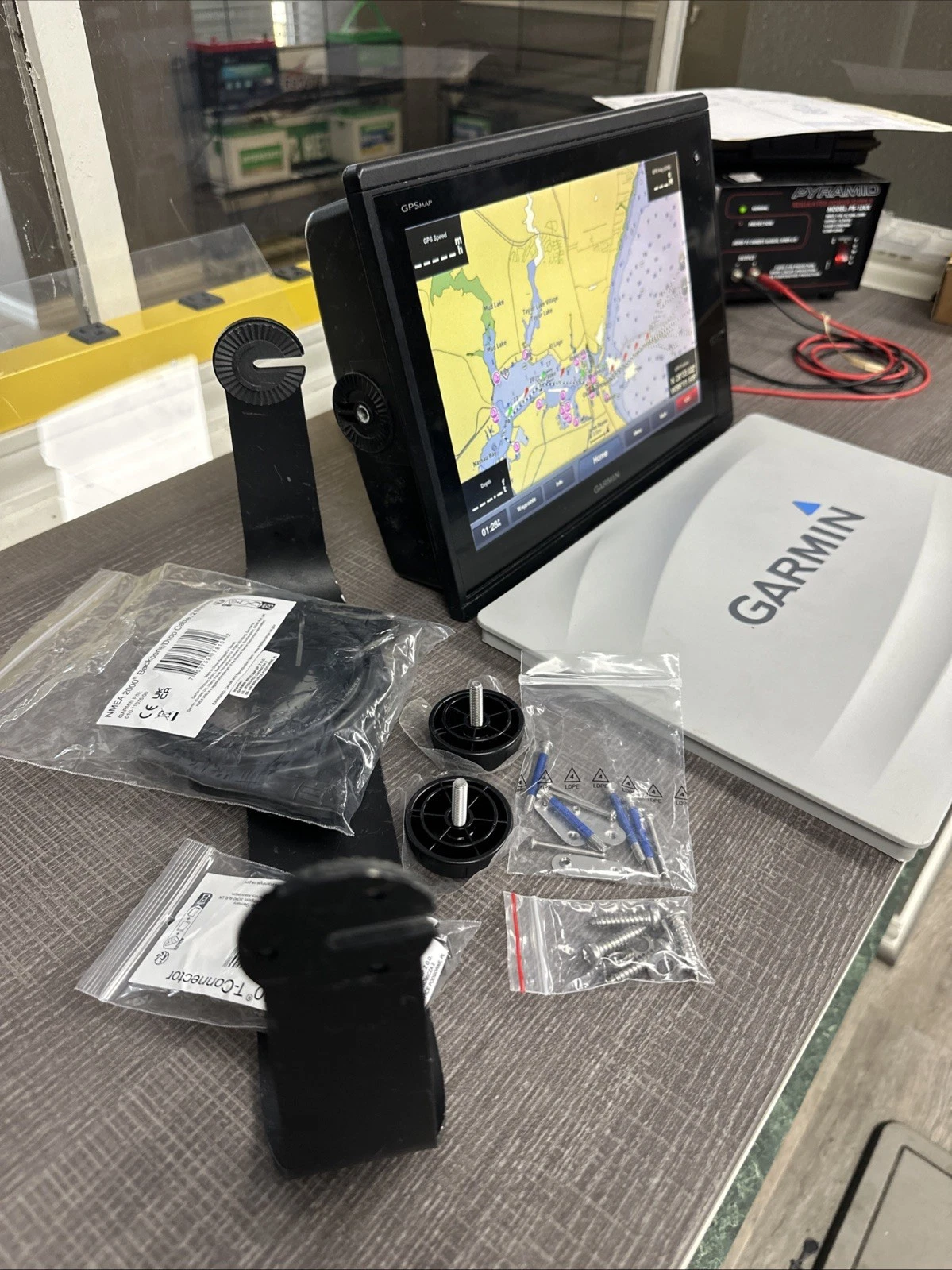 Garmin GPSMAP7612 12-inch fully capable chartplotter - USED Not XSV