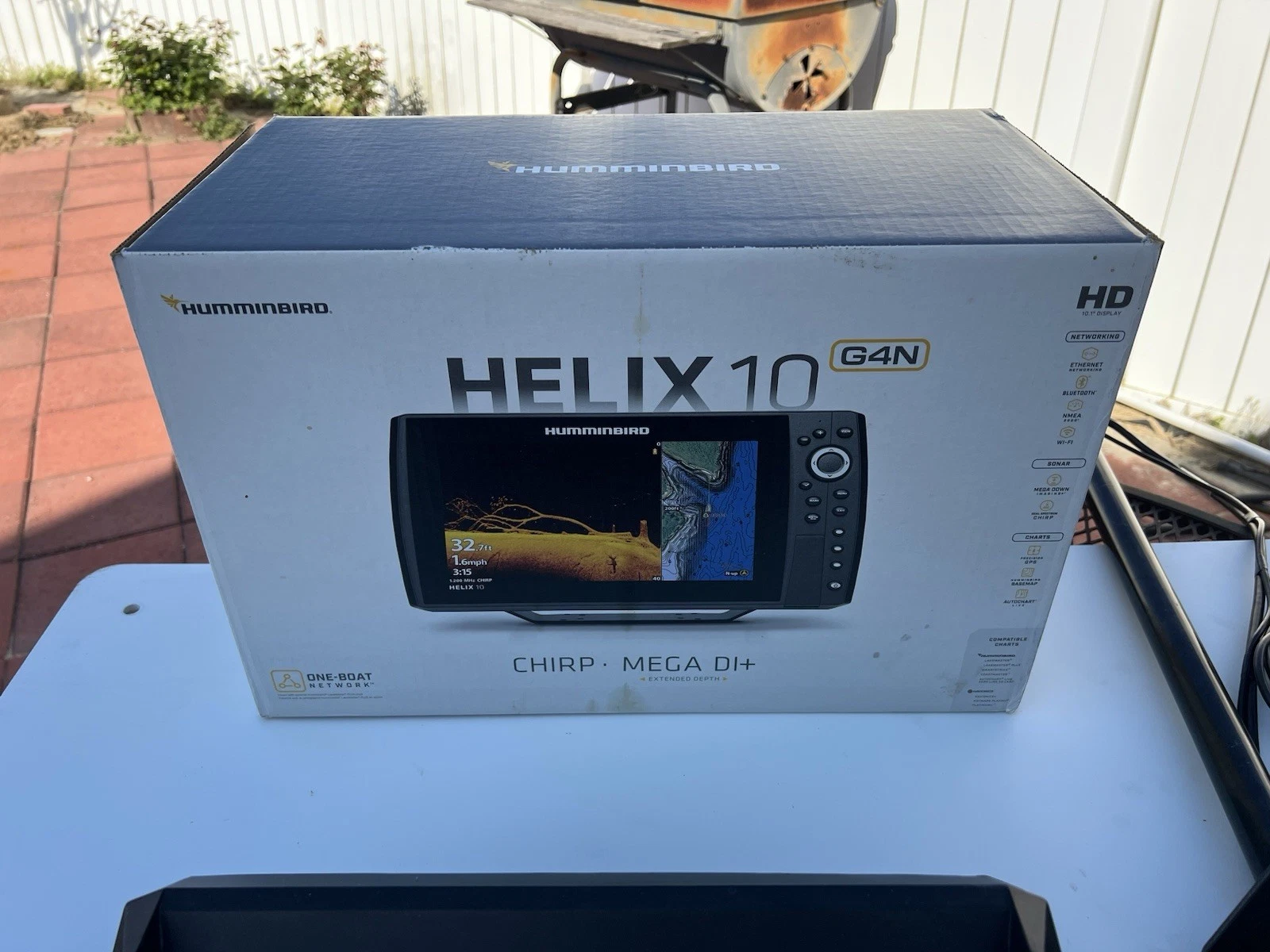 Humminbird Helix 10 Chirp mega Down Image G4N+ with Mega 360 Transducer