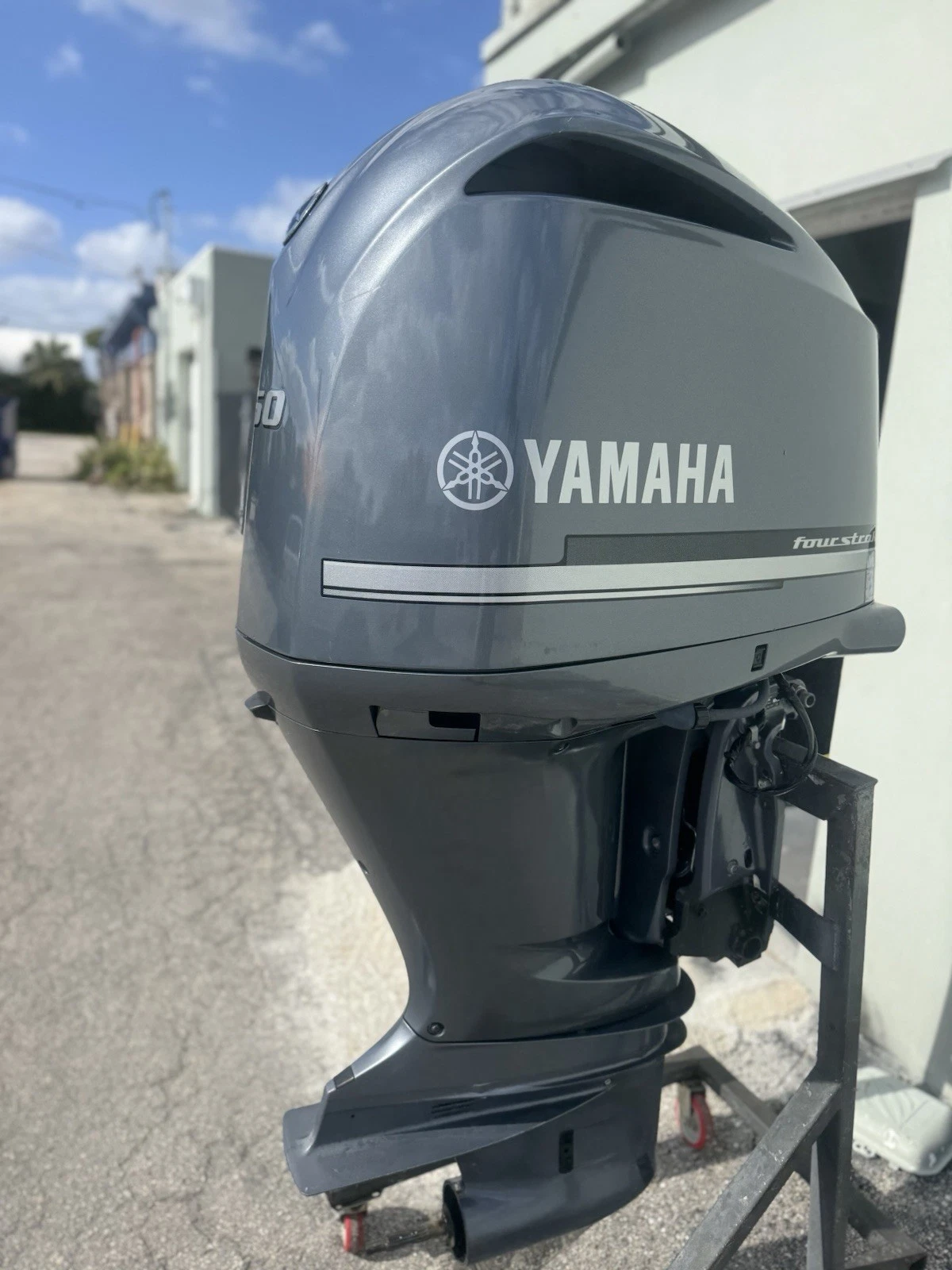 2016 250HP YAMAHA FOUR STROKE OUTBOARD MOTOR